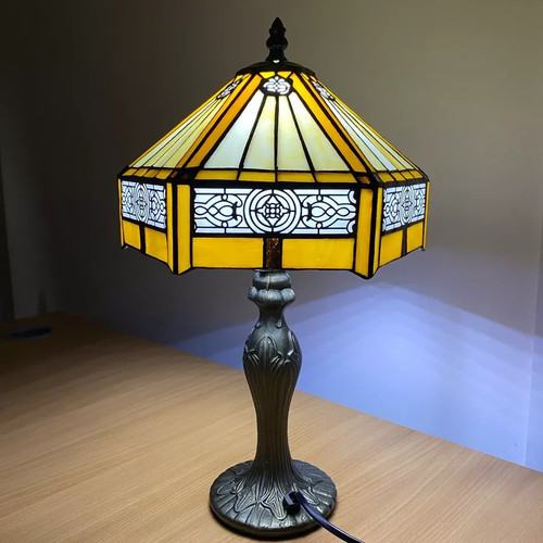 Tiffany style table lamp - tiffany,