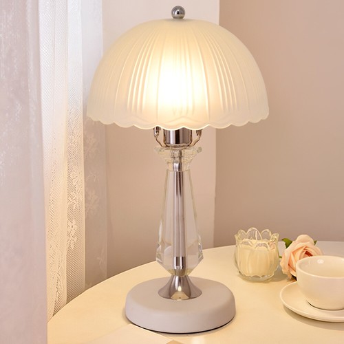 Retro traditional table lamp - retro,